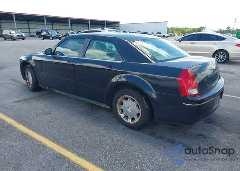 2005 Chrysler 300 Touring из США, поврежденный, VIN 2C3JA53G35H617018